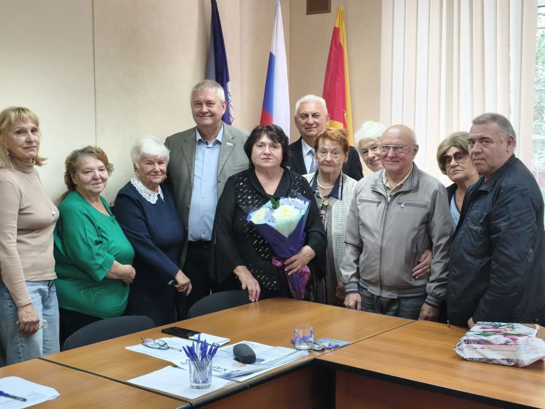 В Тверской области прошел Единый день приёма граждан, в котором активное участие приняли депутаты Законодательного Собрания, Тверской городской Думы и муниципальных округов Верхневолжья В Тверской области прошел Единый день приёма граждан, в котором активное участие приняли депутаты Законодательного Собрания, Тверской городской Думы и муниципальных округов Верхневолжья