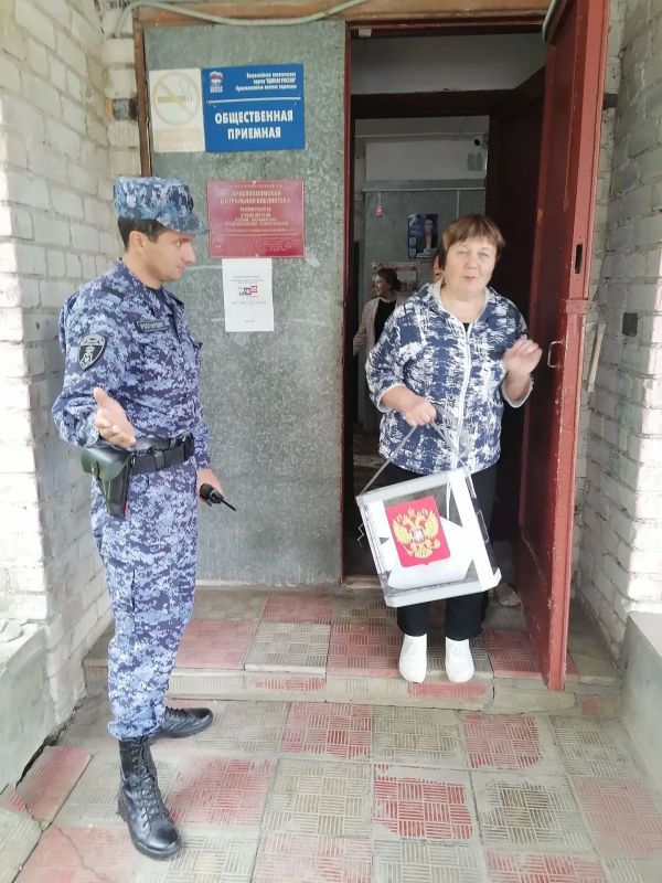 Подготовка к ЕДГ-2026: тренировки по обеспечению комплексной безопасности в помещениях для голосования Подготовка к ЕДГ-2026: тренировки по обеспечению комплексной безопасности в помещениях для голосования
