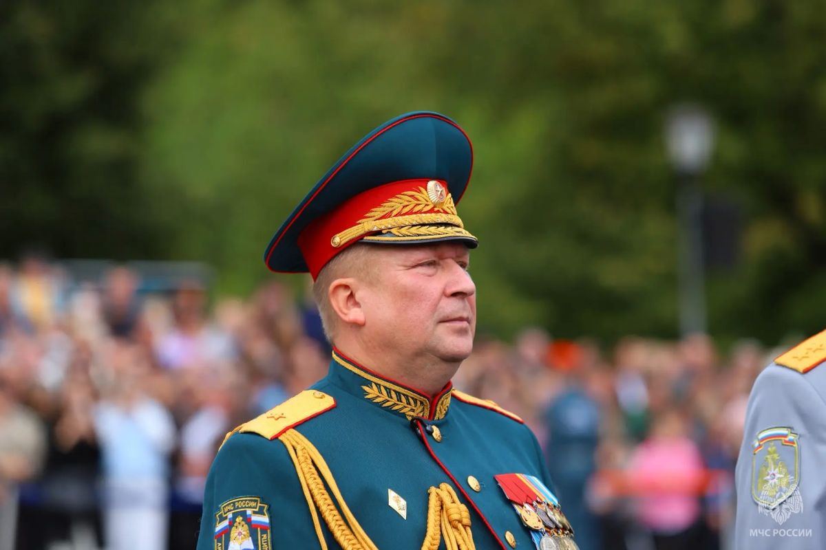 Первокурсники АГЗ МЧС России присягнули на верность Родине и спасательному делу Первокурсники АГЗ МЧС России присягнули на верность Родине и спасательному делу