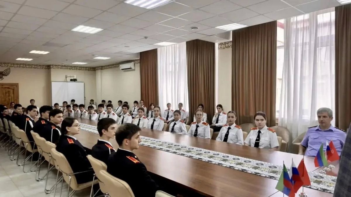 В Республике Дагестан в профильных кадетских классах презентован поэтический сборник «Мы победим! Мы выстоим! Мы сможем!» В Республике Дагестан в профильных кадетских классах презентован поэтический сборник «Мы победим! Мы выстоим! Мы сможем!»