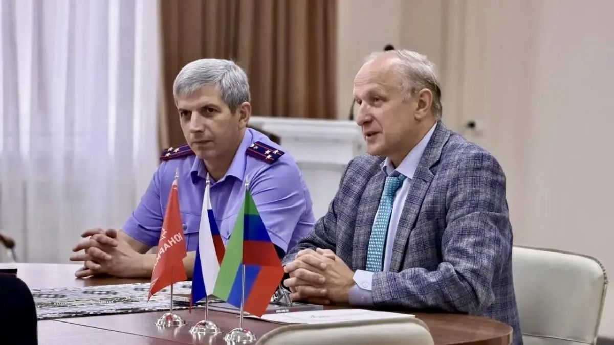 В Республике Дагестан в профильных кадетских классах презентован поэтический сборник «Мы победим! Мы выстоим! Мы сможем!» В Республике Дагестан в профильных кадетских классах презентован поэтический сборник «Мы победим! Мы выстоим! Мы сможем!»