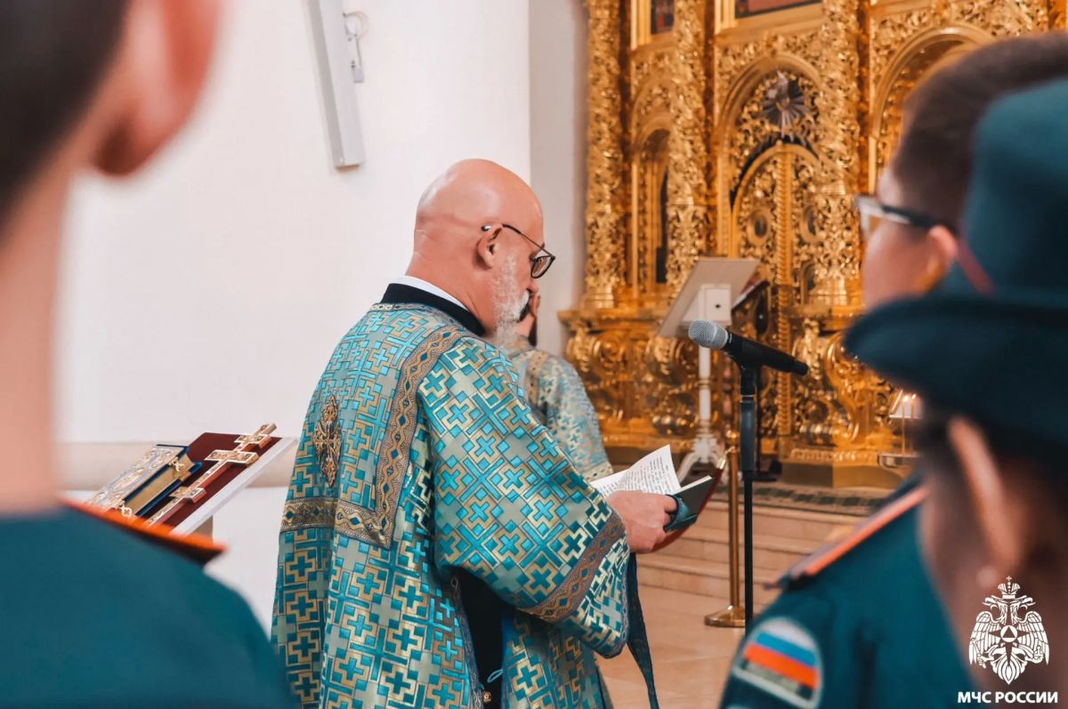 Молебен в честь иконы «Неопалимая Купина» Молебен в честь иконы «Неопалимая Купина»