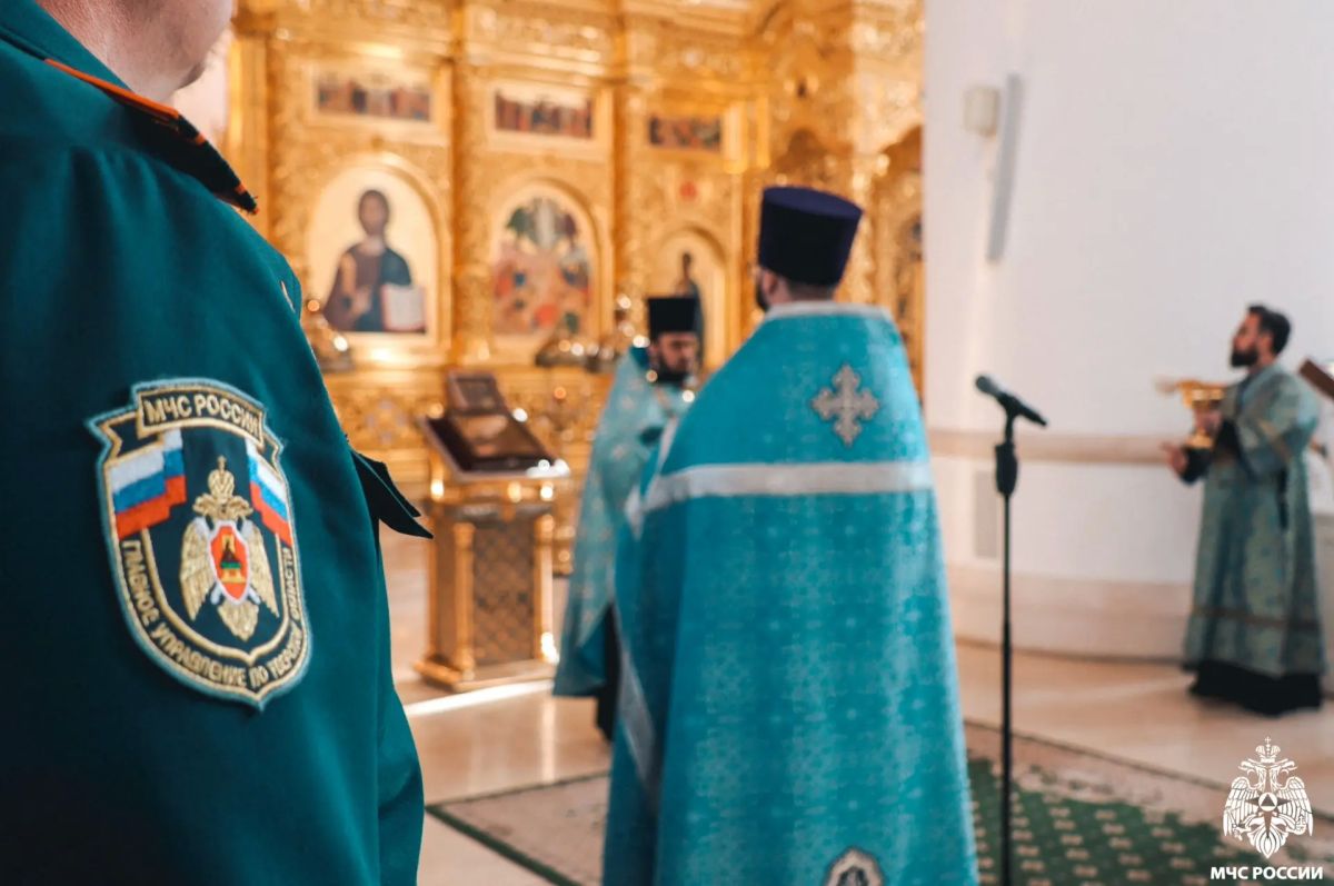 Молебен в честь иконы «Неопалимая Купина» Молебен в честь иконы «Неопалимая Купина»
