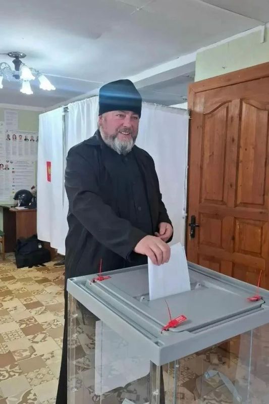 Многодетные семьи, духовенство, жители «золотого» возраста делают свой выбор на Едином дне голосования в Тверской области Многодетные семьи, духовенство, жители «золотого» возраста делают свой выбор на Едином дне голосования в Тверской области