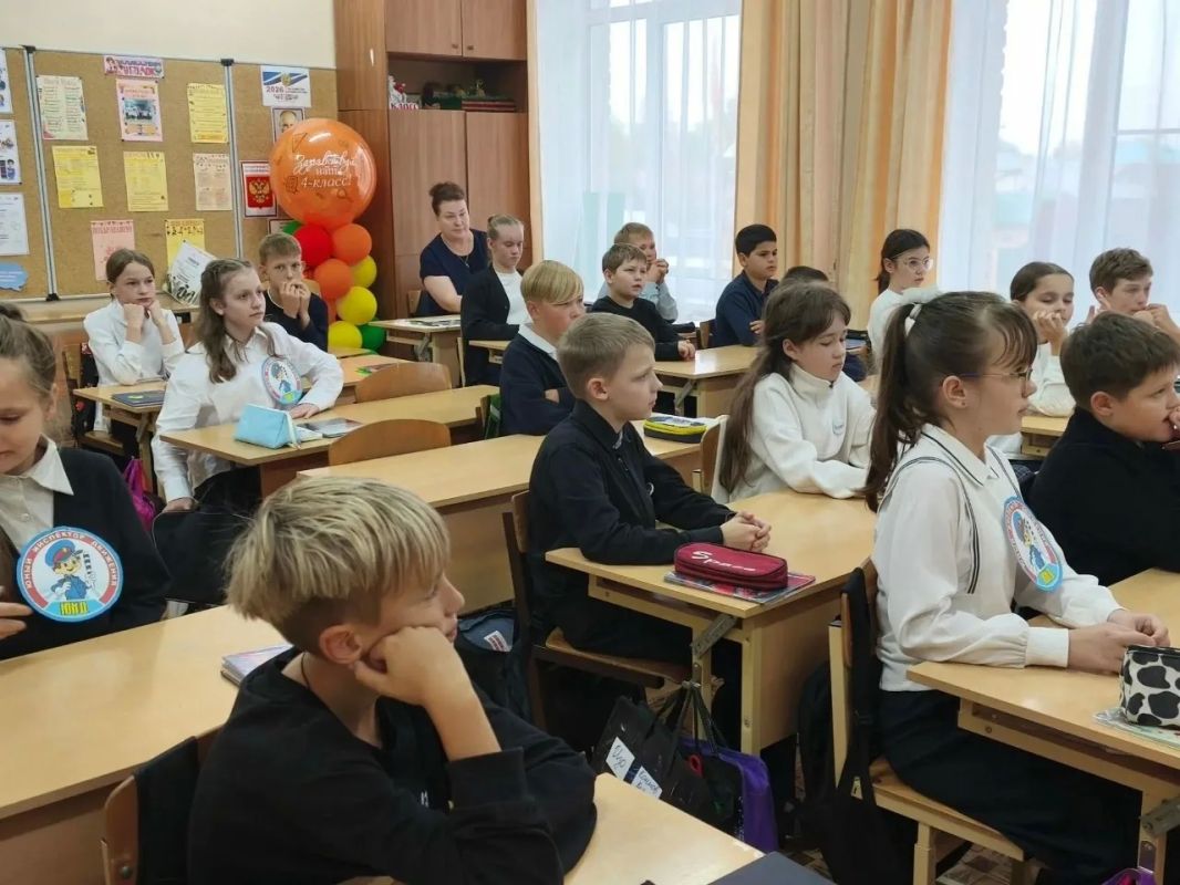 В Ржевском муниципальном округе прошло мероприятие «Посвящение в ЮИД» В Ржевском муниципальном округе прошло мероприятие «Посвящение в ЮИД»