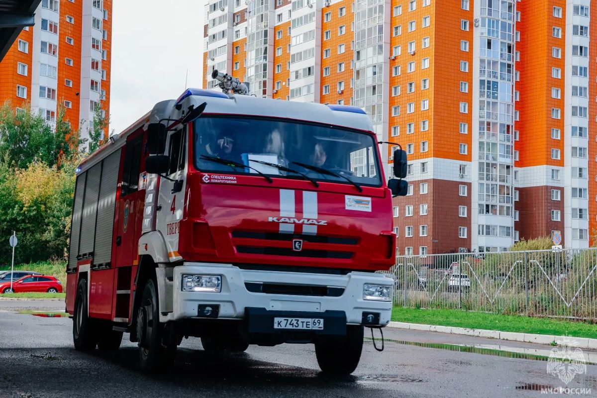В Твери прошли масштабные пожарно-тактические учения В Твери прошли масштабные пожарно-тактические учения