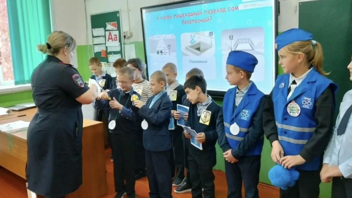 В Ржевском муниципальном округе прошло мероприятие «Посвящение в ЮИД» В Ржевском муниципальном округе прошло мероприятие «Посвящение в ЮИД»