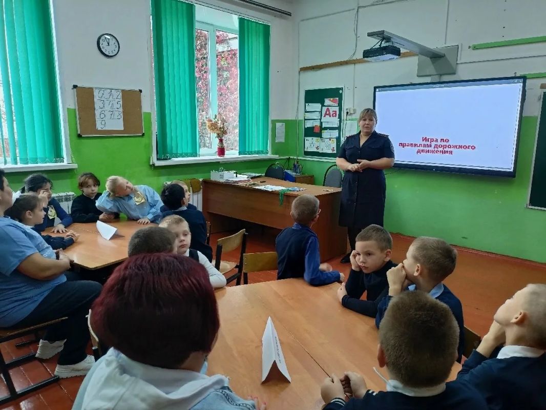 В Ржевском муниципальном округе прошло мероприятие «Посвящение в ЮИД» В Ржевском муниципальном округе прошло мероприятие «Посвящение в ЮИД»