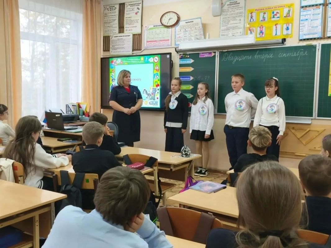 В Ржевском муниципальном округе прошло мероприятие «Посвящение в ЮИД» В Ржевском муниципальном округе прошло мероприятие «Посвящение в ЮИД»