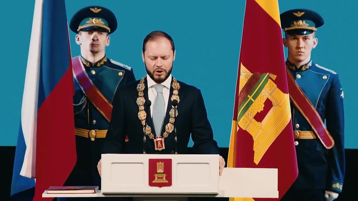 Виталий Королев: Дорогие жители Тверской области! Я всегда чувствовал вашу всестороннюю поддержку – с первых дней моей работы в регионе и сегодня, официально вступая в должность Губернатора Тверской области