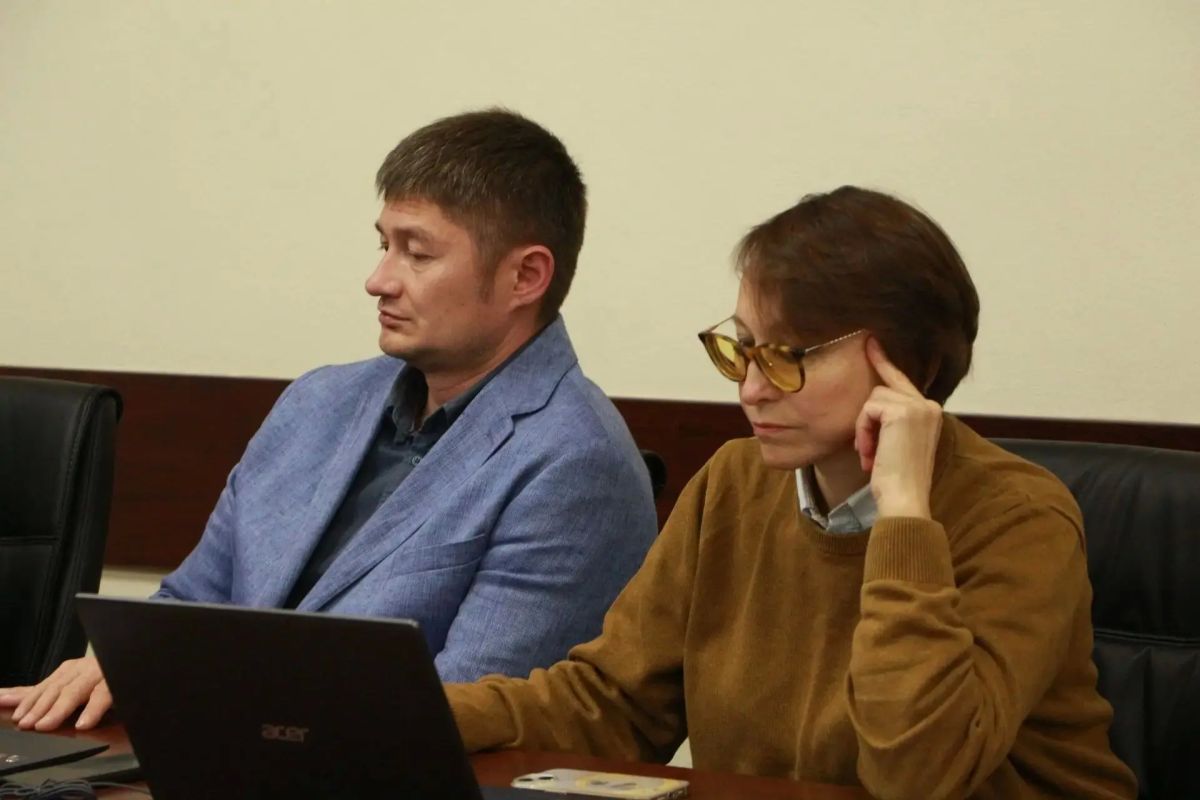 26 сентября на 40 заседании избирательной комиссии Тверской области также рассмотрены вопросы, связанные с перераспределением вакантных депутатских мандатов в областных списках кандидатов в депутаты Законодательного Собрания... 26 сентября на 40 заседании избирательной комиссии Тверской области также рассмотрены вопросы, связанные с перераспределением вакантных депутатских мандатов в областных списках кандидатов в депутаты Законодательного Собрания...