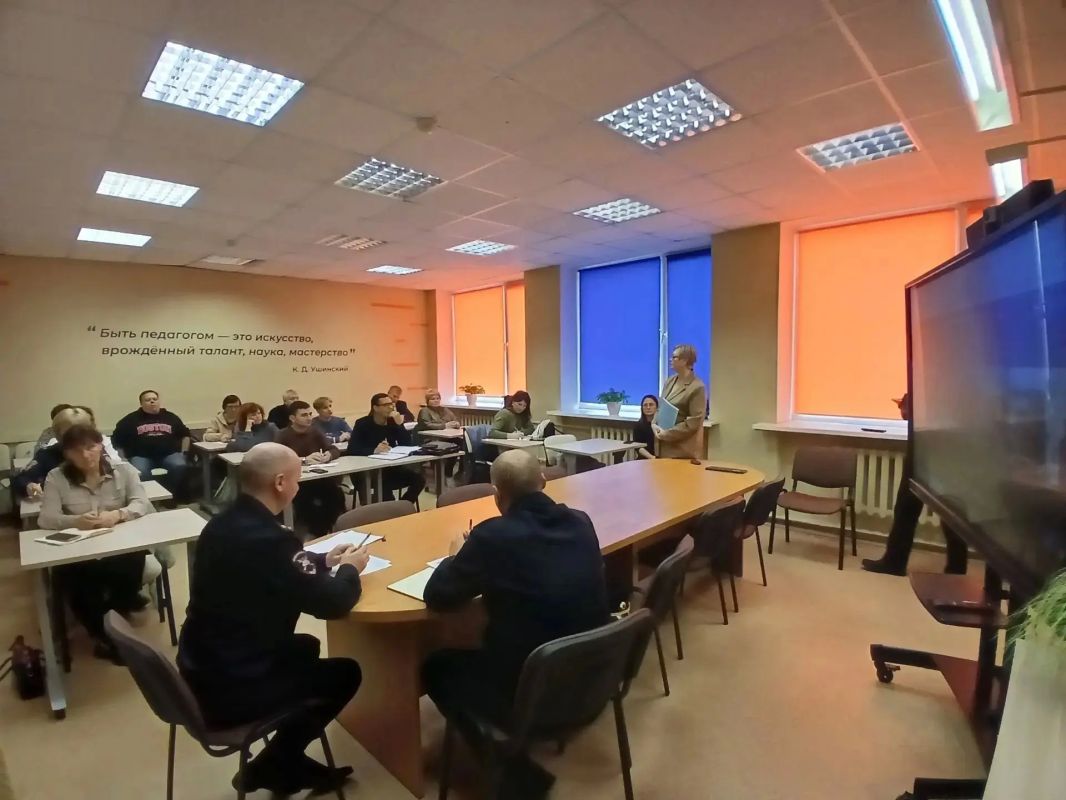 В Твери обсудили качество подготовки водителей в средних общеобразовательных организациях региона В Твери обсудили качество подготовки водителей в средних общеобразовательных организациях региона