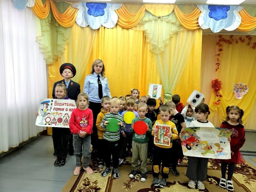 В детском саду «Светлячок» города Западная Двина прошел тематический кинопоказ