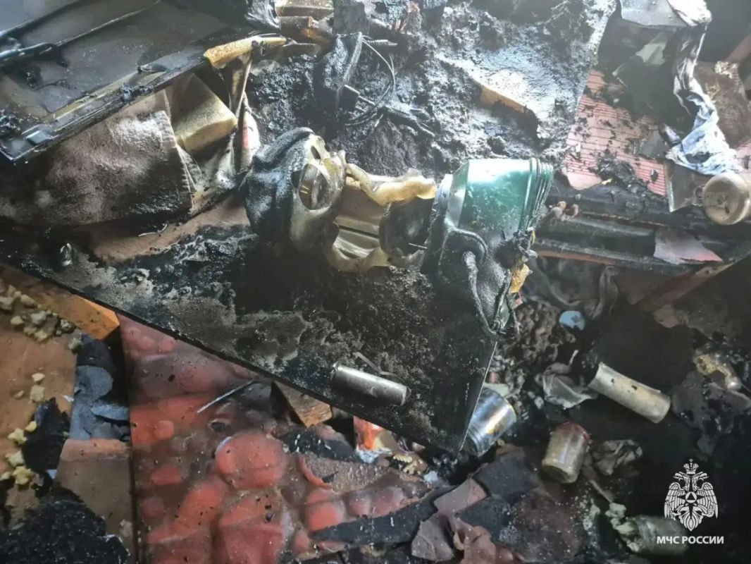 В Кашинском округе фонарик на зарядке привел к пожару в доме