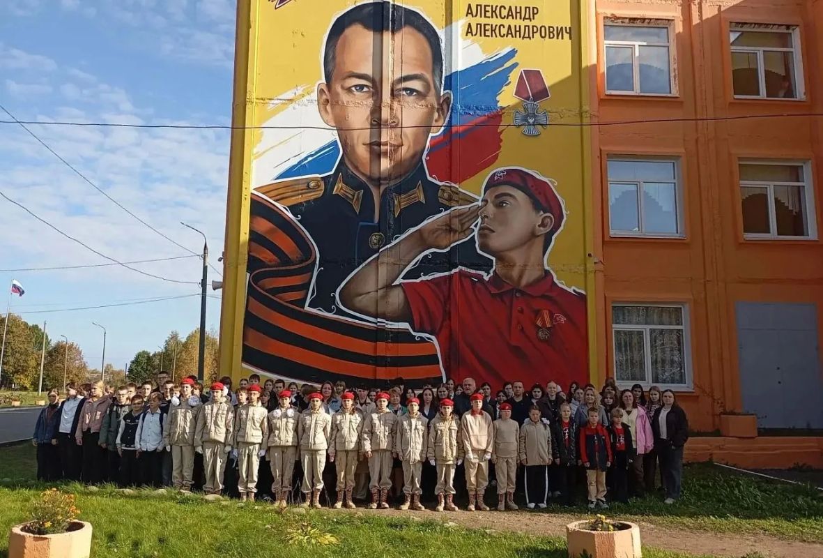 В округах Верхневолжья появились муралы в память о защитниках Родины в периоды Великой Отечественной войны и специальной военной операции