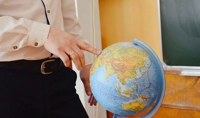 В Твери продолжается капитальный ремонт школ