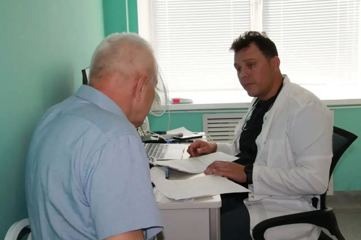 Виталий Королев: В августе и сентябре свыше 520 жителей Верхневолжья получили консультации ведущих кардиологов и кардиохирургов страны: не выезжая за пределы родного региона, они прошли обследования у специалистов... Виталий Королев: В августе и сентябре свыше 520 жителей Верхневолжья получили консультации ведущих кардиологов и кардиохирургов страны: не выезжая за пределы родного региона, они прошли обследования у специалистов...