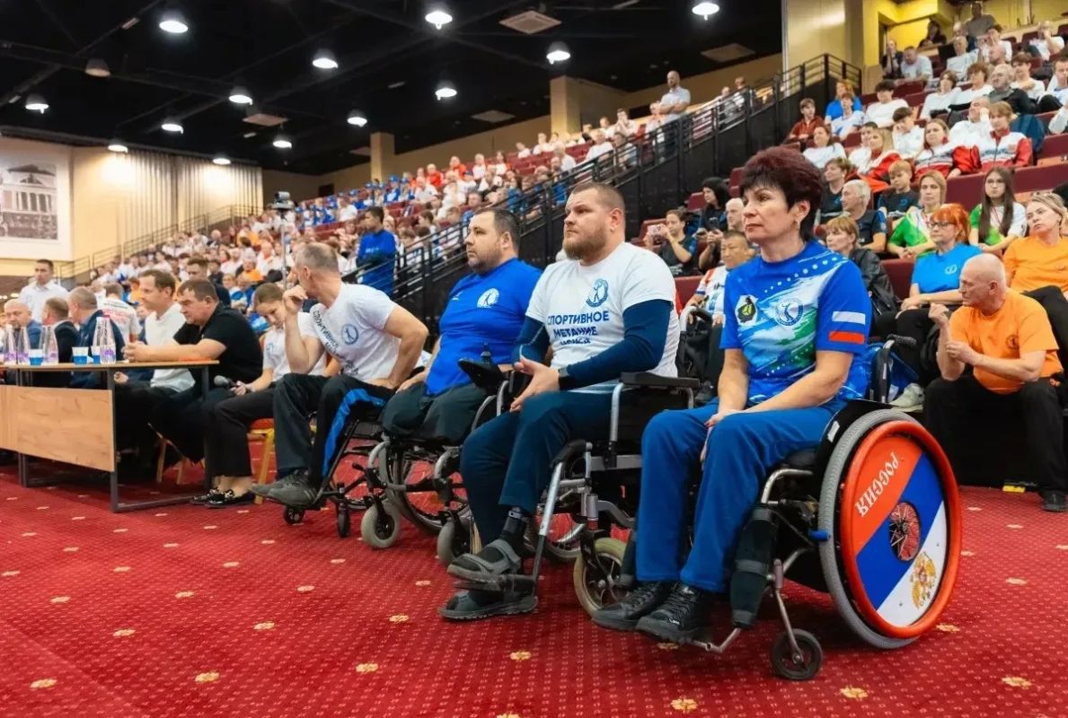 Тверские спортсмены завоевали 5 медалей на чемпионате и первенстве России по спортивному метанию ножа Тверские спортсмены завоевали 5 медалей на чемпионате и первенстве России по спортивному метанию ножа
