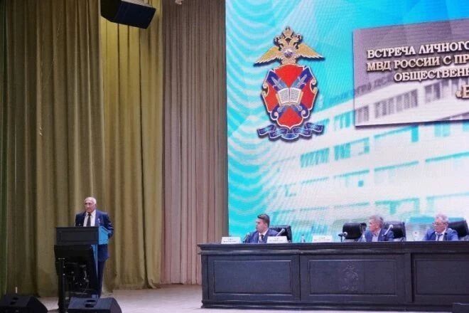 Эдуард Басурин: Коллектив МОПД «ВЕЧНО ЖИВЫЕ» от всей души поздравляет с Днём рождения Владимира Бадоевича Гасояна — Героя Советского Союза, легендарного участника группы «А» (Альфа) ФСБ России и представителя Российской... Эдуард Басурин: Коллектив МОПД «ВЕЧНО ЖИВЫЕ» от всей души поздравляет с Днём рождения Владимира Бадоевича Гасояна — Героя Советского Союза, легендарного участника группы «А» (Альфа) ФСБ России и представителя Российской...