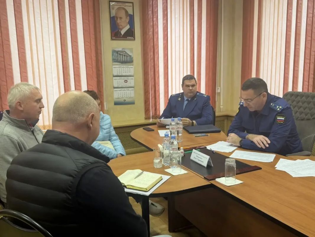 Прокурор Тверской области Денис Назаренко посетил с рабочим визитом Торжокский муниципальный округ Прокурор Тверской области Денис Назаренко посетил с рабочим визитом Торжокский муниципальный округ