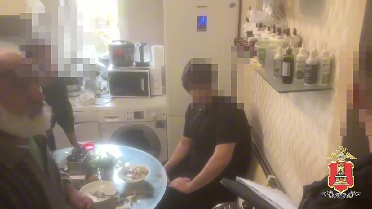 Полицейские задержали двух мужчин за организацию фиктивной регистрации пятерых иностранцев в областном центре