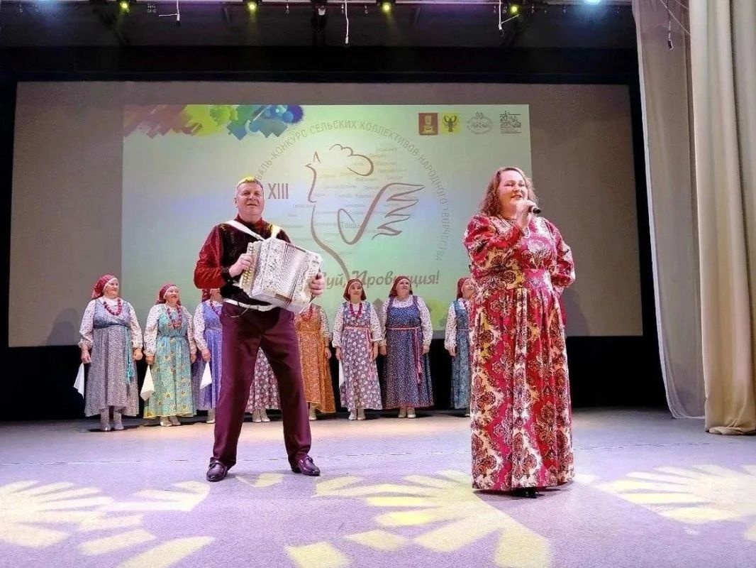 В Тверской области завершился XIII областной фестиваль-конкурс сельских коллективов народного творчества «Здравствуй, Провинция!», который прошел на площадках Весьегонского и Оленинского округов В Тверской области завершился XIII областной фестиваль-конкурс сельских коллективов народного творчества «Здравствуй, Провинция!», который прошел на площадках Весьегонского и Оленинского округов