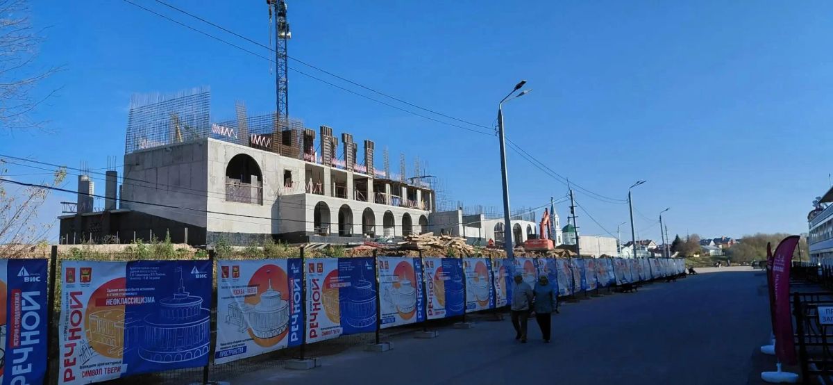 В Твери начали возводить стены третьего этажа нового Речного вокзала