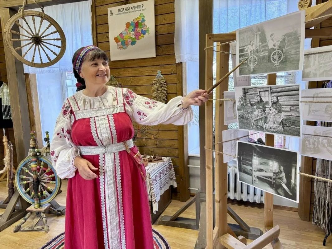 Выходной с пользой: какие народные традиции можно освоить в Музее-заповеднике «Торжок» Выходной с пользой: какие народные традиции можно освоить в Музее-заповеднике «Торжок»